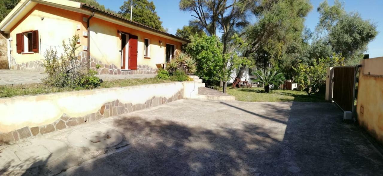 In Campagna Da Nino Hotel ออลเบีย ภายนอก รูปภาพ
