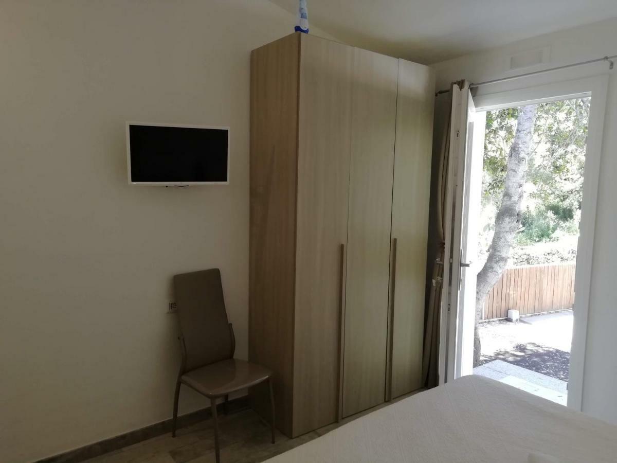 In Campagna Da Nino Hotel ออลเบีย ภายนอก รูปภาพ